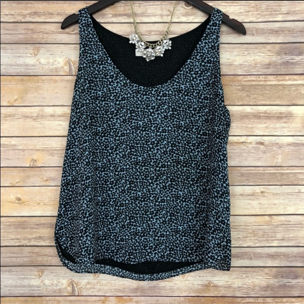💕4/$20 Ann Taylor Loft silky printed tank